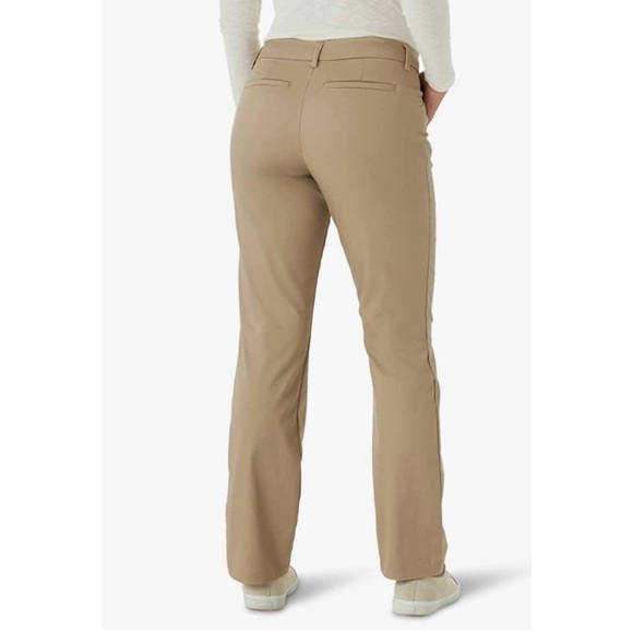 ❗️FINAL❗️ 🆕 LEE Wrinkle Free Relaxed Fit Straight Leg Pant 6 Short 🔴 - Picture 2 of 5